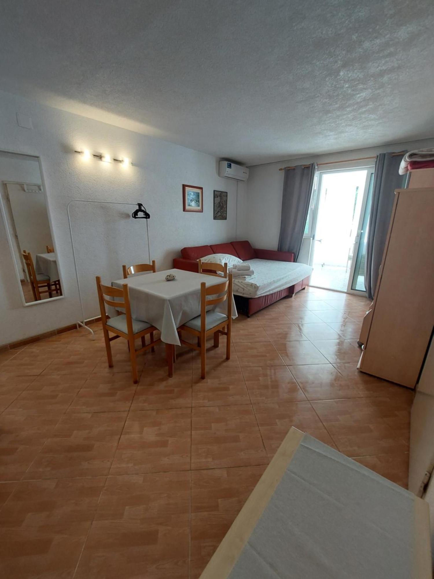Villa Bratus Promajna Eksteriør billede
